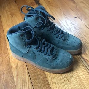 Nike Air Force 1 women’s 8 hunter green
